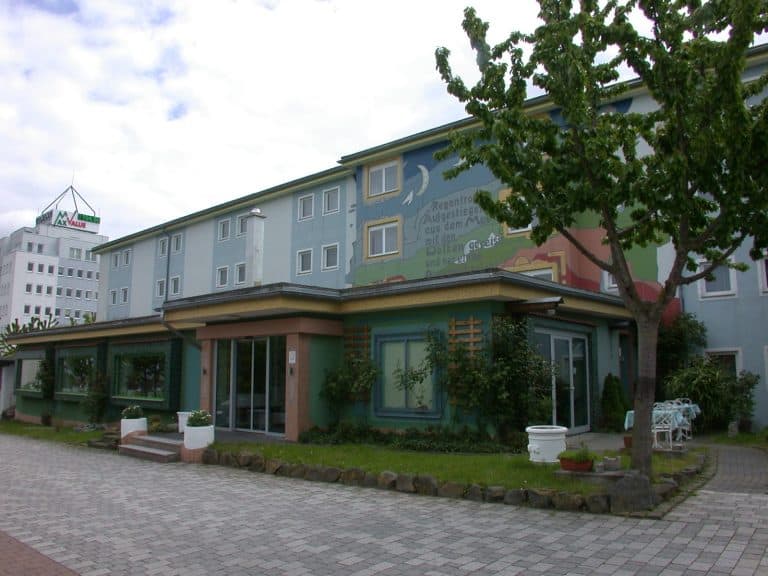 Elan Hotel 768x576