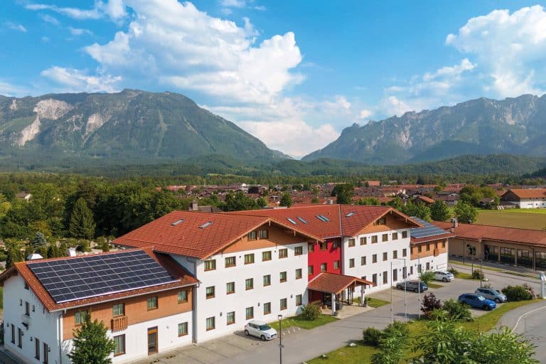 Hey Lou Hotel Piding vormals Styles Hotel 768x512