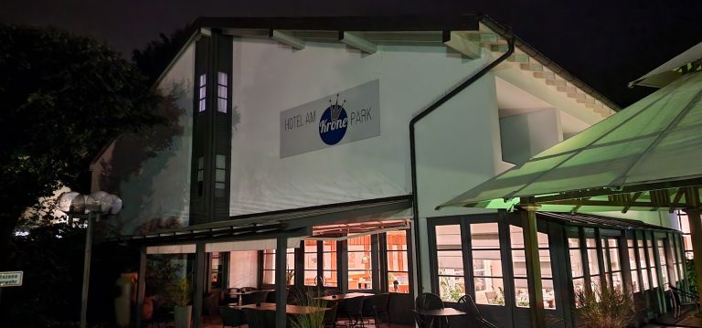 Hotel am Krone Park 768x359