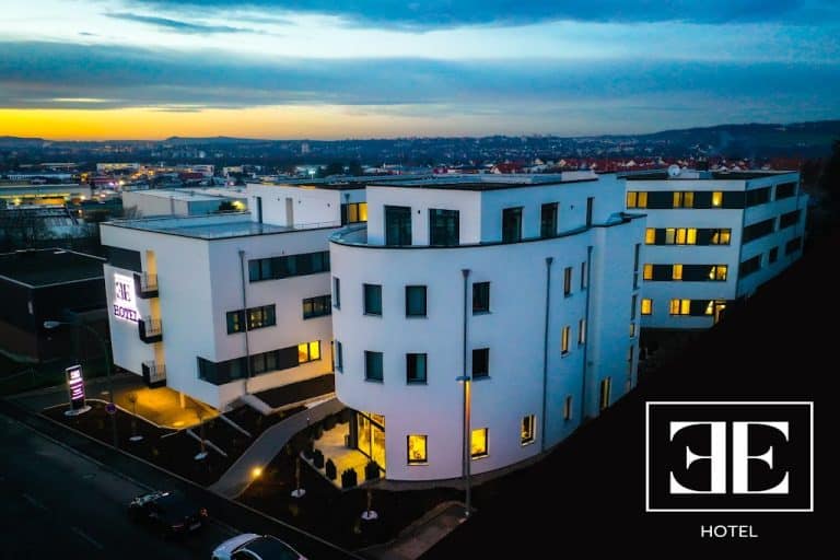 EE Hotel 768x512