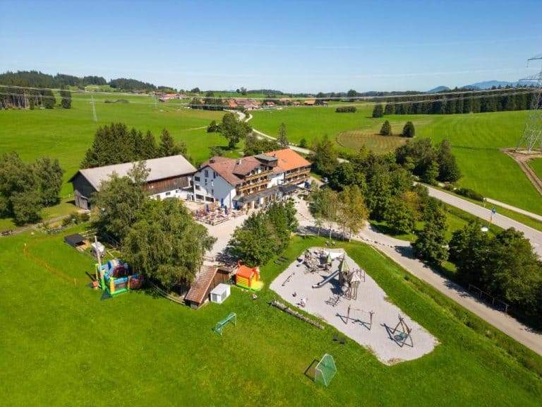 Familienhotel Lowen 1 768x576